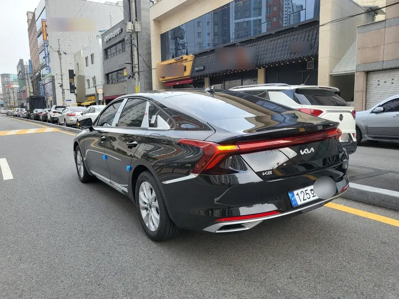 신차 장기렌트 K8 후면