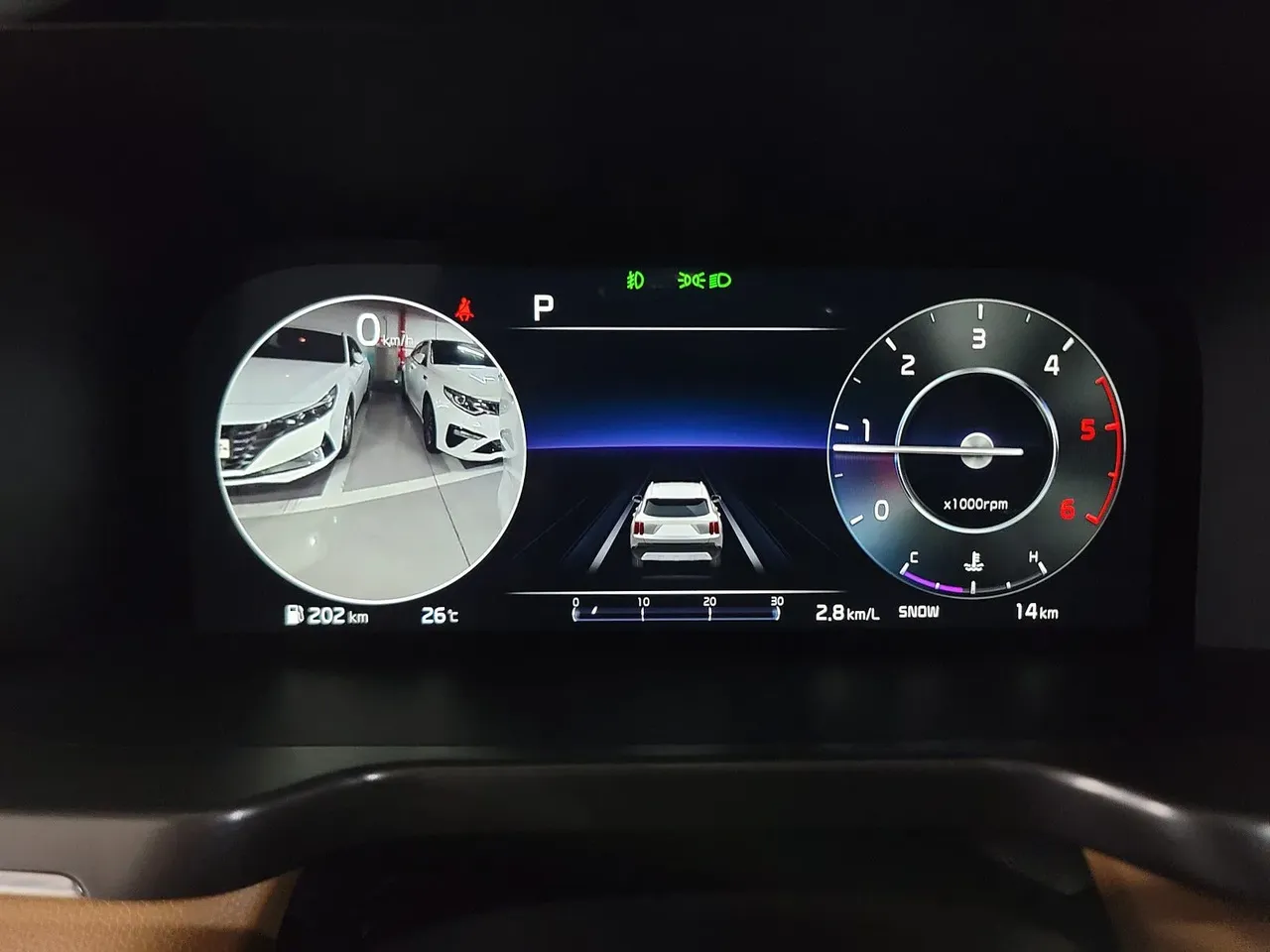 깜박이 켜면 사이드가 보여서 더욱더 안전하게 차선을 바꿀 수 있어요