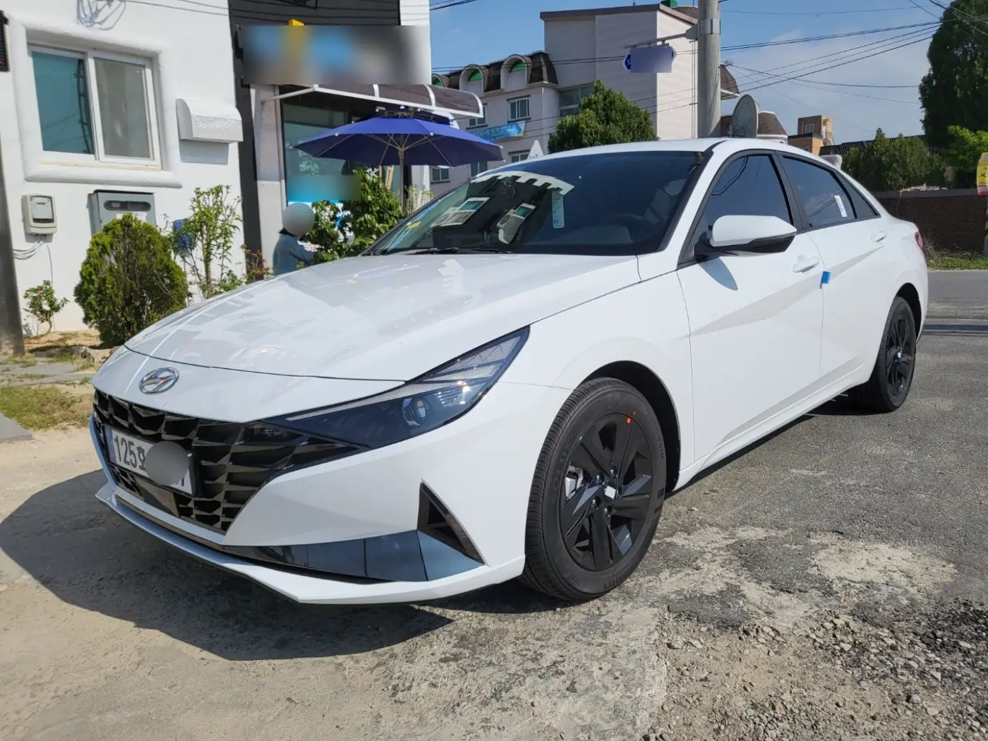 아반떼 정측면 이미지