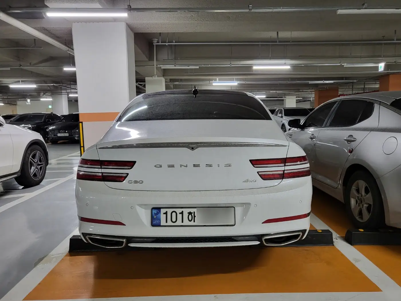 정 후면 모습의 G80