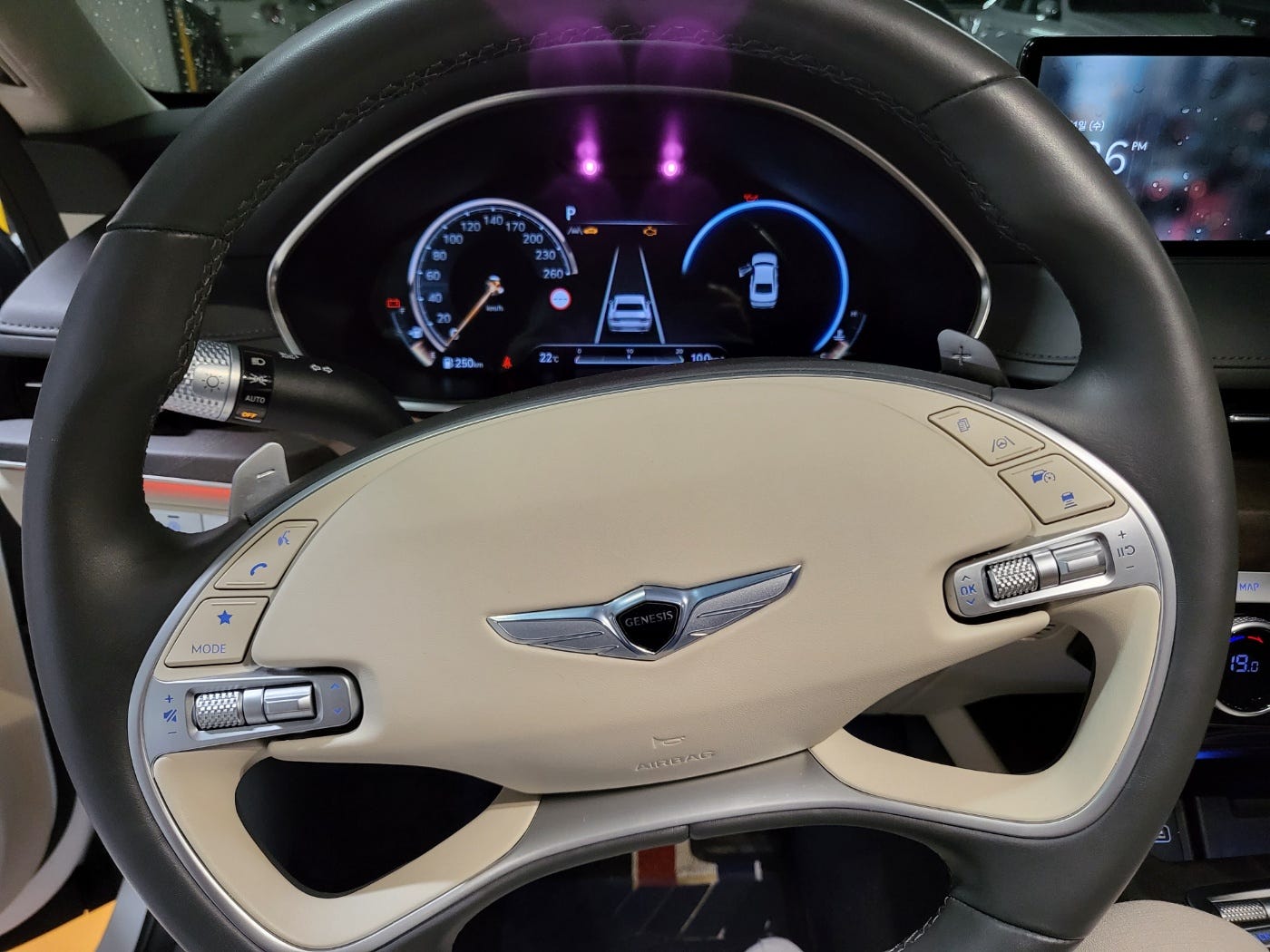 신형 G80 핸들 이미지