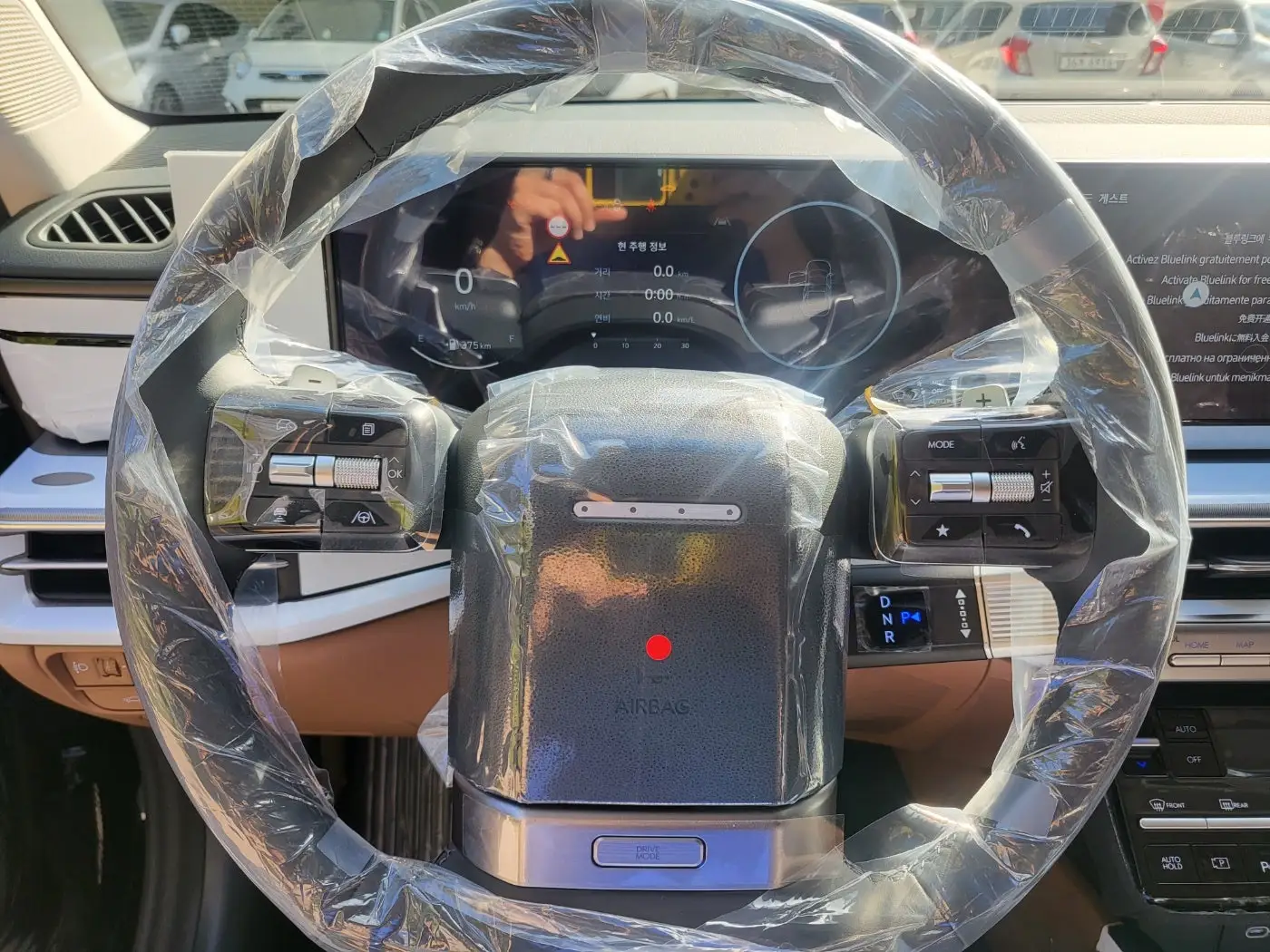 복고풍 느낌의 그랜저 신형 핸들