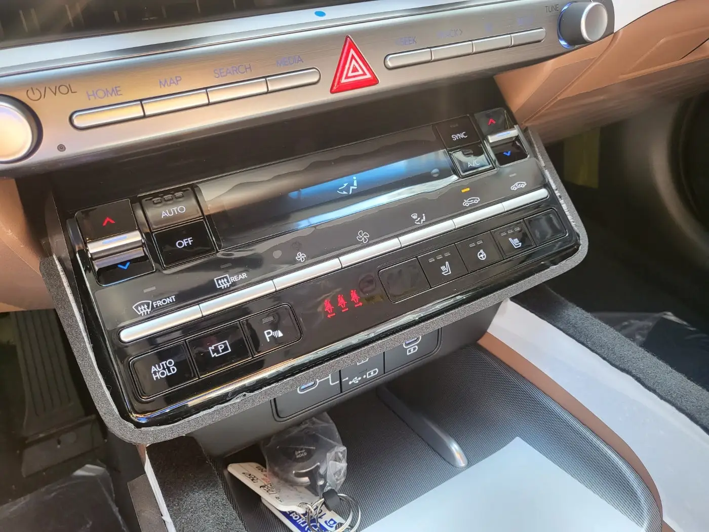 직관적인 물리버튼이 적용되었네요